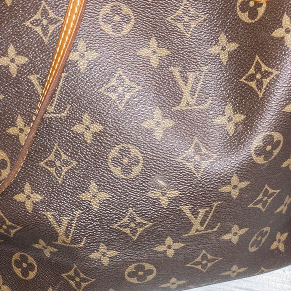 Sold! Louis Vuitton Neverfull Monogram MM - Picture 5 of 12
